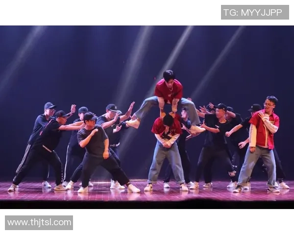 武汉街舞队协作之道：探寻团队配合与舞蹈艺术的完美结合